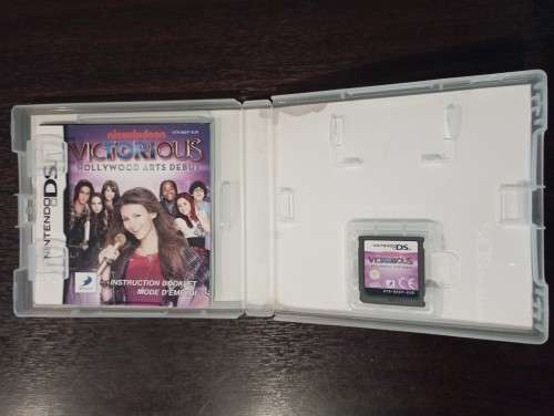 Victorious: Hollywood Arts Debut [Nintendo DS]